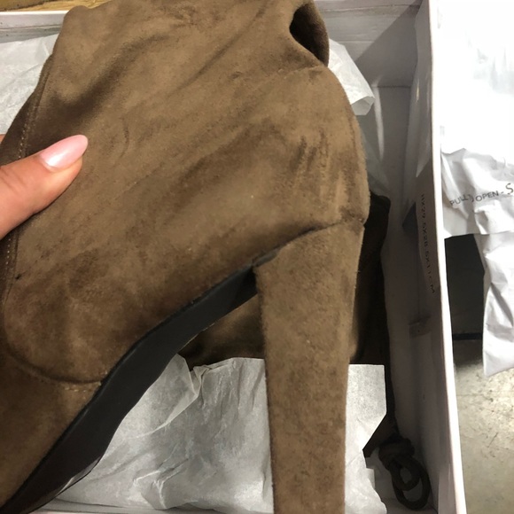 NIB Cape Robbin over knee taupe boots - Picture 4 of 5